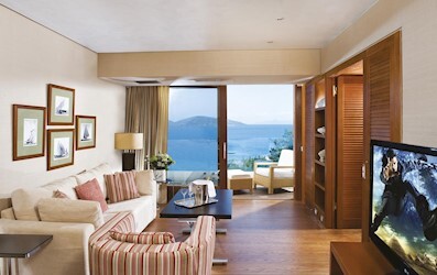 Deluxe Hotel Suite Sea View